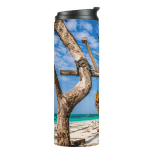 Trocknen der Netze am Strand Thermosbecher