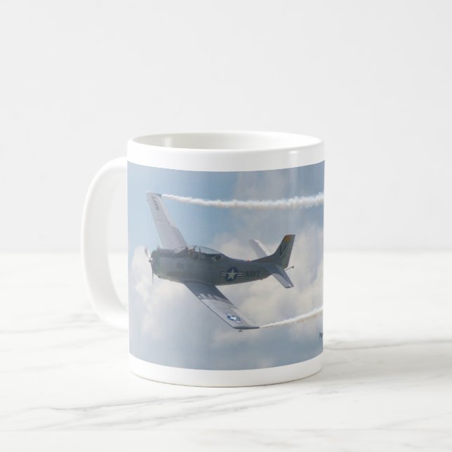 Trojaner T-28C im Flug Kaffeetasse (Vorderseite Links)
