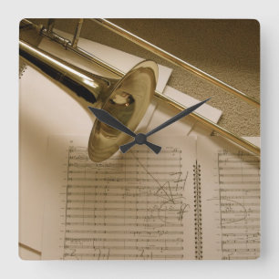 Trombone clock quadratische wanduhr