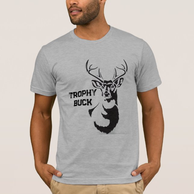 Trophy Buck T-Shirt – Funny Hunting Graphic Tee  (Vorderseite)