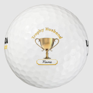 Trophy Cup für ein Trophy Husband auf einem Golf B Golfball