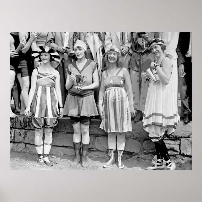 Trophy Girls: 1919 Poster (Vorne)