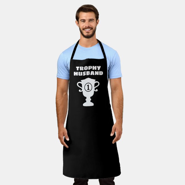 Trophy Husband funny kitchen apron for men Schürze (Getragen)