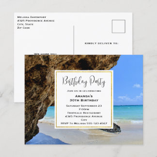 Tropical Beach Coast mit Big Rock Geburtstag einla Postkarte