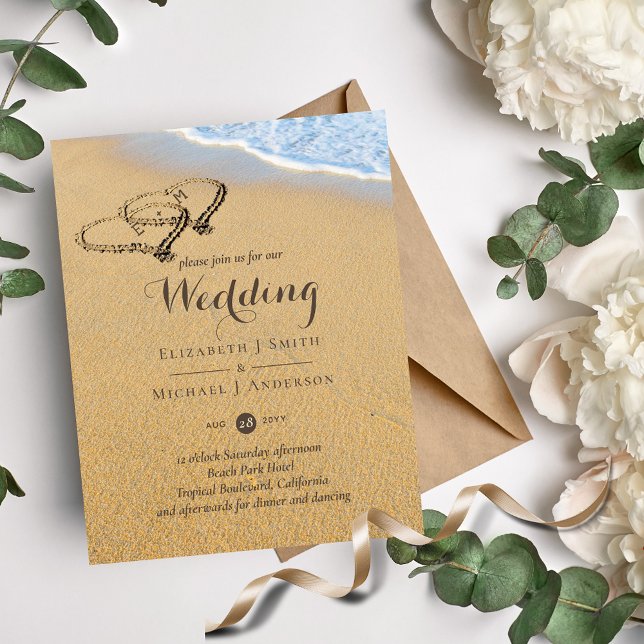 Tropical Beach Herzen in Sand Initials Wedding Inv (Von Creator hochgeladen)