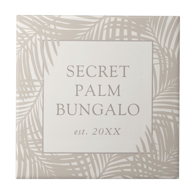 Tropical Beach House Taupe Palm Muster Fliese (Vorderseite)