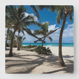Tropical Beaches   Anguilla Beach, Palm Tree Quadratische Wanduhr