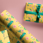 Tropical Christmas Fala Lasse Roll Aquamarin Conve Geschenkpapier<br><div class="desc">Feiern Sie die festliche Urlaubssaison mit unserer lustigen tropischen, festlichen und farbenfrohen Urlaubspackung. Unser festliches tropisches Design zeichnet sich durch einen fröhlichen, hellgelben Hintergrund aus, mit einem Weihnachtsmuster, das Bänder enthält, einem aquamarinen, umbaubaren Auto, das Palmen in den hinteren Geschenken, Ziergegenstände und die Worte fa la la und lassen Sie...</div>