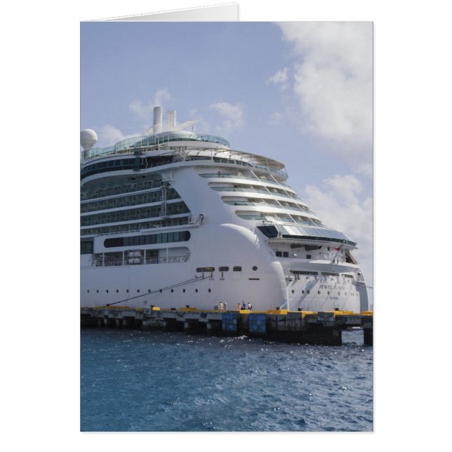 Tropical Cruise Ship (Vorne)