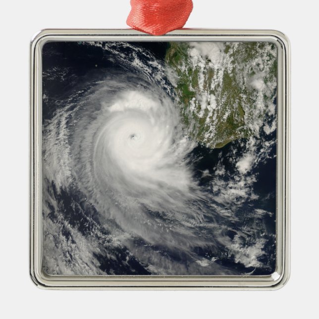 Tropical Cyclone Favio von Madagaskar Ornament Aus Metall (Vorne)