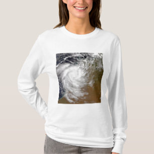 Tropical Cyclone Magda kommt an Land in Australien T-Shirt