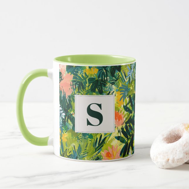 Tropical Green Abstrakt Botanical Mit Monogramm Tasse (Mit Donut)