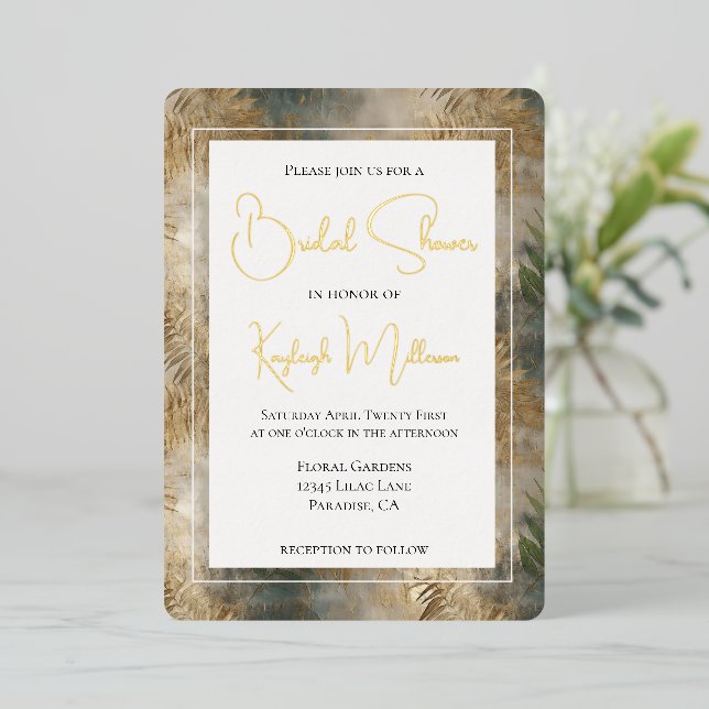 Tropical Green Gold Blätter Brautparty Folieneinladung (Stehend vorne)