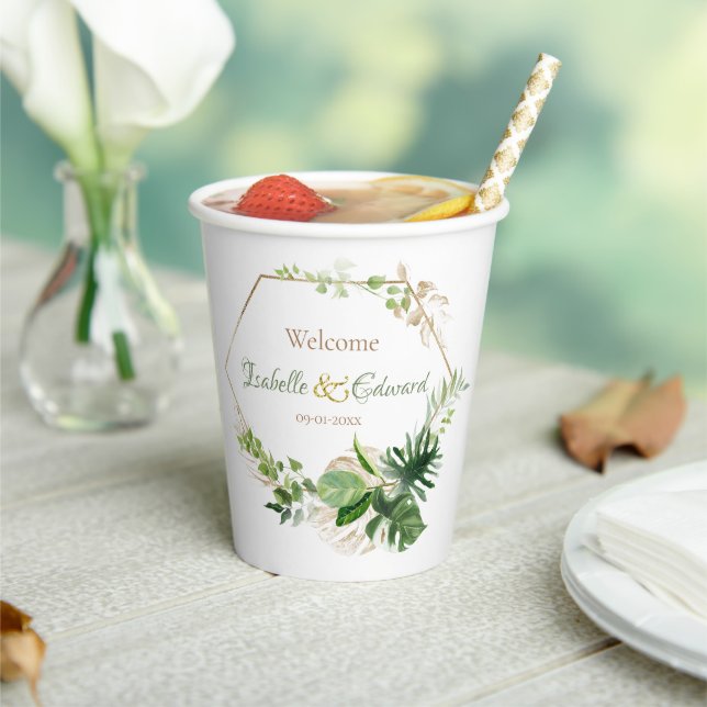 Tropical Green & Gold Monstera Blätter Hochzeit Pappbecher (In Situ)