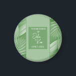 Tropical Green Wedding Magnet<br><div class="desc">Sie planen eine Hochzeit im Freien oder eine besondere Veranstaltung? Diese tropischen Hochzeitsmagnete bieten Spaß und gleichzeitig klassische Anziehungskraft. Die Farbtöne grün und mit tropischen Blätter besticht. Nutzen Sie die Möglichkeit, die tropischen Hochzeitsthemen und besonderen Veranstaltungen zu ergänzen. Die Vorderseite des Magneten zeigt den Namen des Paares zusammen mit dem...</div>