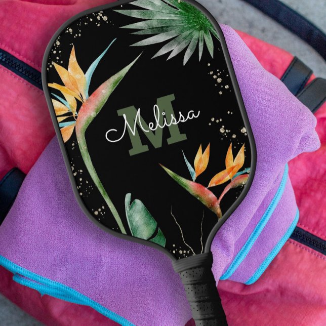 Tropical Island Floral Monogram Script Black Gold Pickleball Schläger (Von Creator hochgeladen)