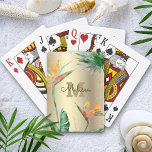 Tropical Island Floral Monogram Script Gold Foil Spielkarten<br><div class="desc">Mit diesen schicken, modernen individuelle Name-Spielkarten können Sie Ihre Spielzeit um einen besonderen Stil bereichern. Atemberaubende, raffinierte, farbenfrohe tropische Aquarellvögel paradiesischer Blume, Imitate goldener Glitzer und personalisierte Kalligraphie-Skripte mit einem kühnen Monogramm-Initial, überlagern einen stilvollen, vergoldeten goldgelben Hintergrund. Personalisieren Sie mit Ihrem Namen und Monogramm. Macht jedes Mal, wenn ihr sie...</div>