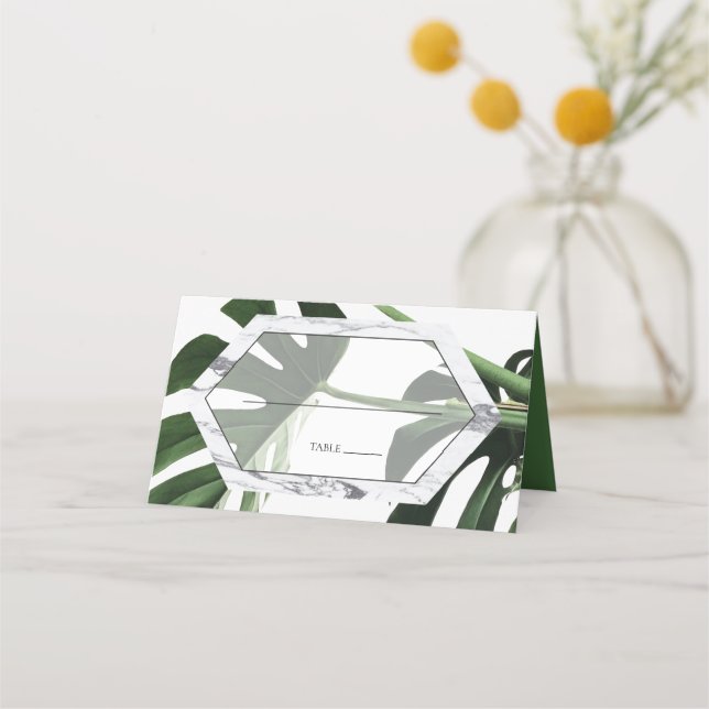 Tropical Monstera Marble Wedding Platzkarte (Vorderseite)