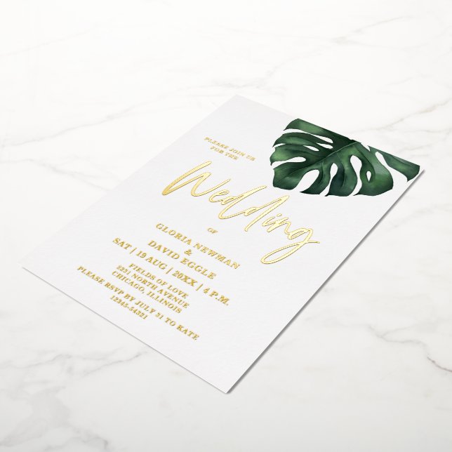 Tropical Palm Leaf Monstera Wedding Gold Folieneinladung (Gedreht)