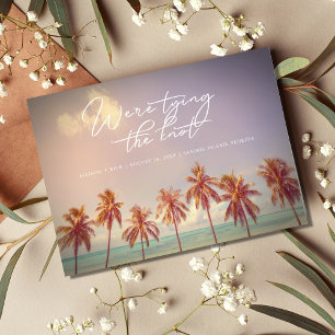 Tropical Palms Beach Hochzeit Save the Date Ankündigungspostkarte