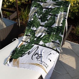 Tropical Summer Greenery Mrs. Brushed Script Strandtuch
