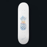 Tropical Sunset Beach Ananas Custom Skateboard<br><div class="desc">Ein Sonnenuntergang und der Horizont Szene Ananas Form zeigt eine ruhige Ozean. TIPP - Pair dies mit passenden Produkten wie der Flasche, und kann Kühler in dieser Sammlung. Fügen Sie Ihren Namen oder Namen des Gastes hinzu, indem Sie auf "Personalisieren" klicken. Sie können auch die Hintergrundfarbe zu einem Ihrer Favoriten...</div>