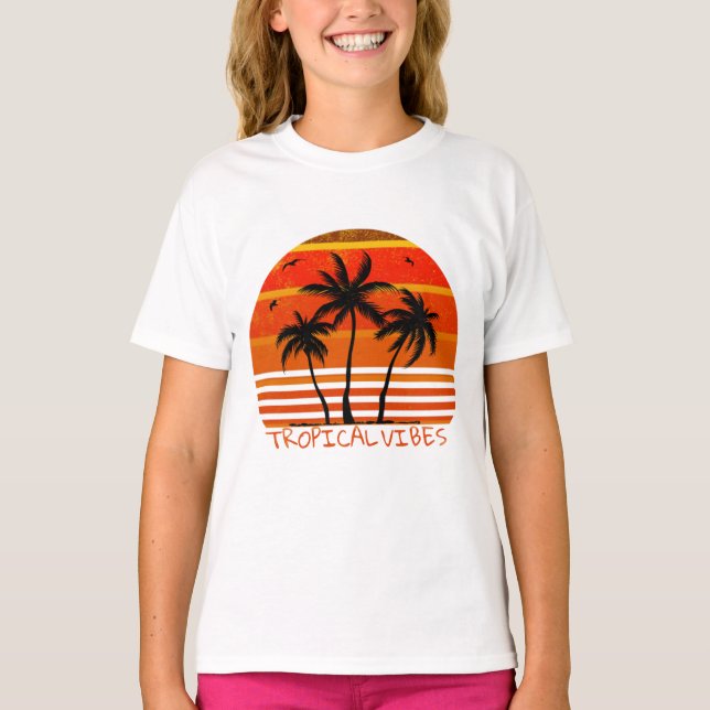 Tropical Vibes, Sunset Beach T-Shirt (Vorderseite)