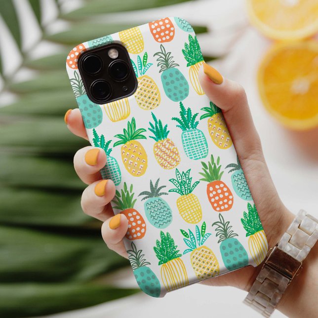 Tropisch-gelbe, moderne Ananas-Muster Case-Mate iPhone Hülle (Von Creator hochgeladen)