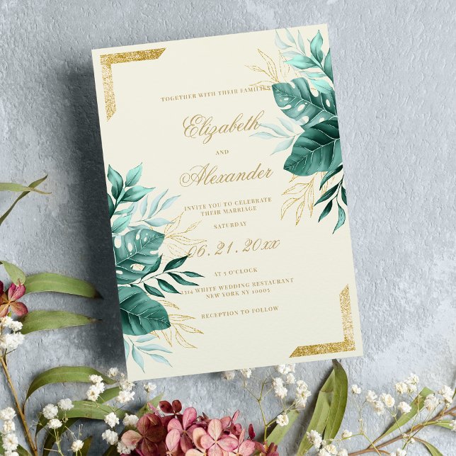 Tropisch-grüner Elfenbeingoldblütenhochzeit Glitze Einladung (Tropical green ivory gold glitter floral wedding )