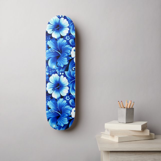 Tropisch-hawaiianische Blume Hibiskus Cobalt Blue Skateboard (Wandkunst)