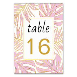 Tropisch rosa Blätter mit Goldhochzeit in der Kont Tischnummer