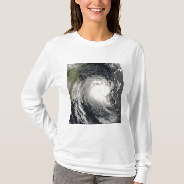 Tropisch-zyklischer Favio nähert sich Mosambik T-Shirt (Vorderseite)