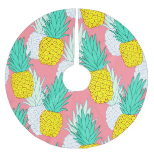 Tropische Ananas: Roter Cartoon Chic. Polyester Weihnachtsbaumdecke