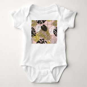 Tropische Blätter, Blume, handgemalte Muster. Baby Strampler