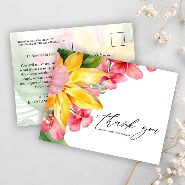 Tropische Blumen Moderne Elegante Hochzeit in Urla Postkarte (Floral Tropical Modern Elegant Destination Wedding Postcard)