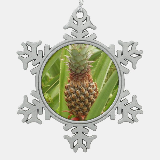 Tropische Früchte der Ananas in der Natur Schneeflocken Zinn-Ornament (Vorderseite)