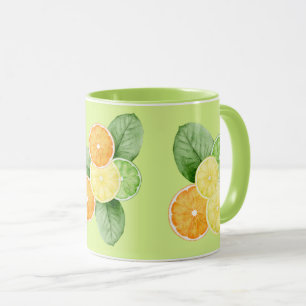 Tropische Früchte - Orangen, Zitronen, Limonen auf Tasse