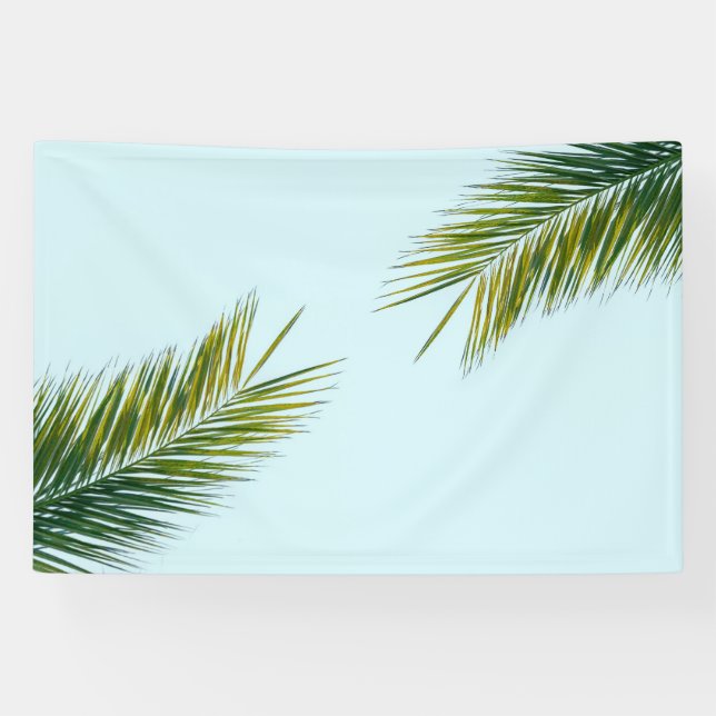 Tropische grüne Palmenwedel auf Hellblau Banner (Horizontal)