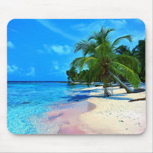 Tropische Insel mit Palmen und Sandy-Strand Mousepad