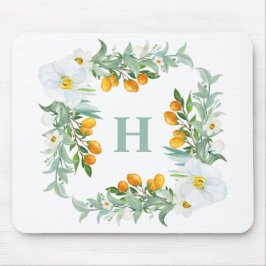 Tropische Monogramm aus weißen Orchideen und Kumqu Mousepad