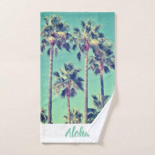 Tropische Palmen gegen Aquamarine Grüne Aloha Handtuch