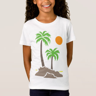 Tropische Palmen mit Sonne auf einer kleinen Insel T-Shirt