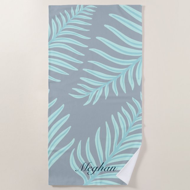 Tropische Pastel Blätter Monogram Beach Handtuch (Vorderseite)