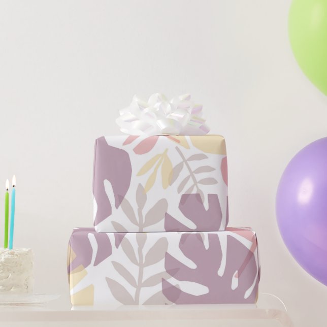 Tropische Pastel Gelbe Lavendel Monstera Blätter Geschenkpapier (Partygeschenke)
