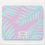 Tropische Pastelle | Personalisiert Mousepad<br><div class="desc">Wunderschöner pastellfarbener Hintergrund mit tropisch türkisfarbenen Blätter und einem maßgeschneiderten Monogramm in elegantem serif Schriftart. Diese Farbwahl ist ruhig und perfekt für Ihren täglichen Trainingskurs. Einfach mit nur einem Klick auf die Schaltfläche angepasst. Karo in unserem Shop für weitere Artikel aus dieser Sammlung</div>