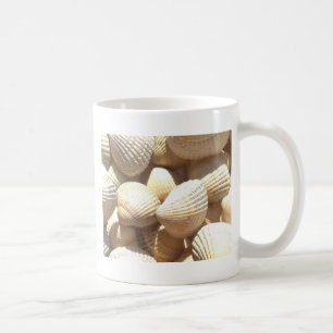 Tropische sonnige exotische Muscheln Kaffeetasse