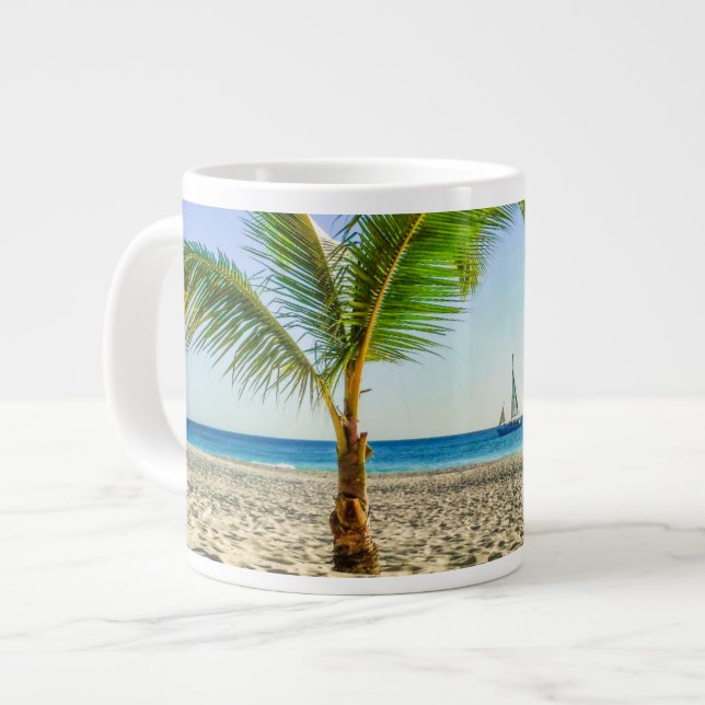 Tropische Strände | Segelboot, Palm Tree, Aruba Jumbo-Tasse (Vorderseite Links)