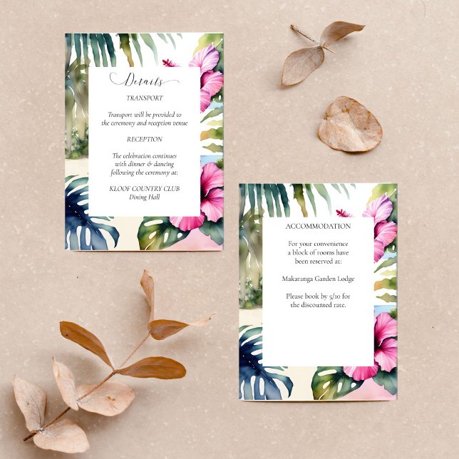 Tropische Strandpalmen Hibiskus Hochzeitskarte Begleitkarte (Tropical beach palms hibiscus wedding details enclosure card watercolor palm leaves pink flowers )