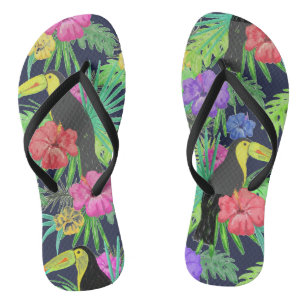 Tropische Tukane und Blätter Regenwald Flip Flops