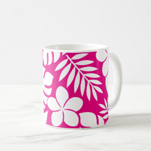 Tropische weiße Blumen auf einem hellrosa Hintergr Kaffeetasse